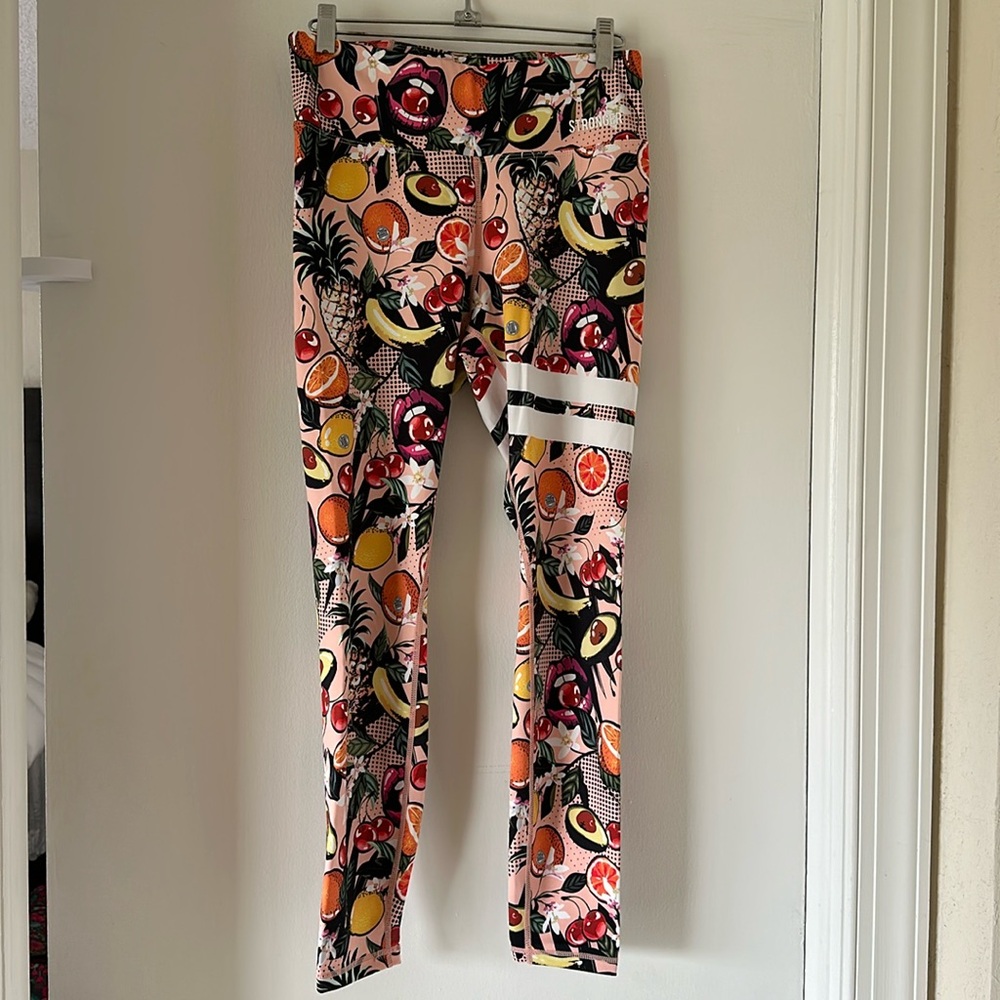 Stronger printed leggings